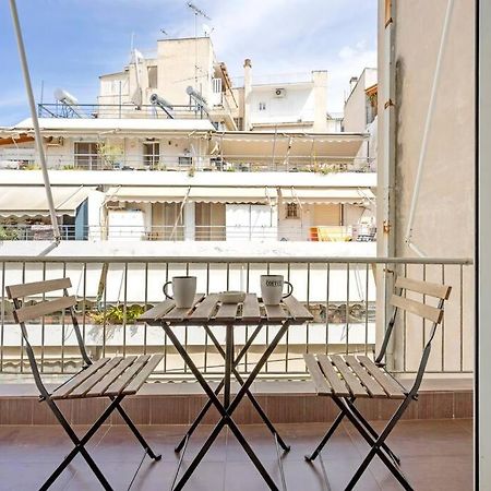 Apartment In The Middle Of Everything Афины Экстерьер фото
